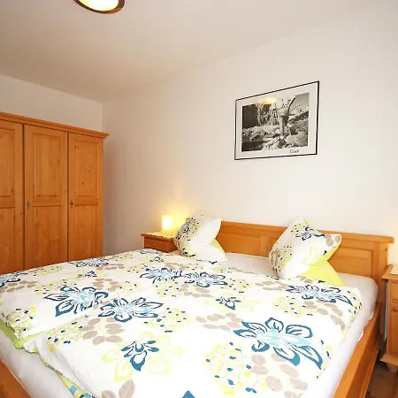 Christian By Interhome Daire