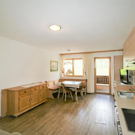 Christian By Interhome Fügen