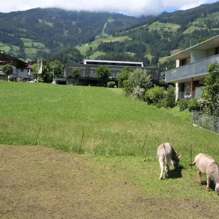 Christian By Interhome Fügen