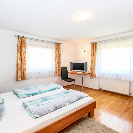 Apartamento Christian By Interhome Fügen