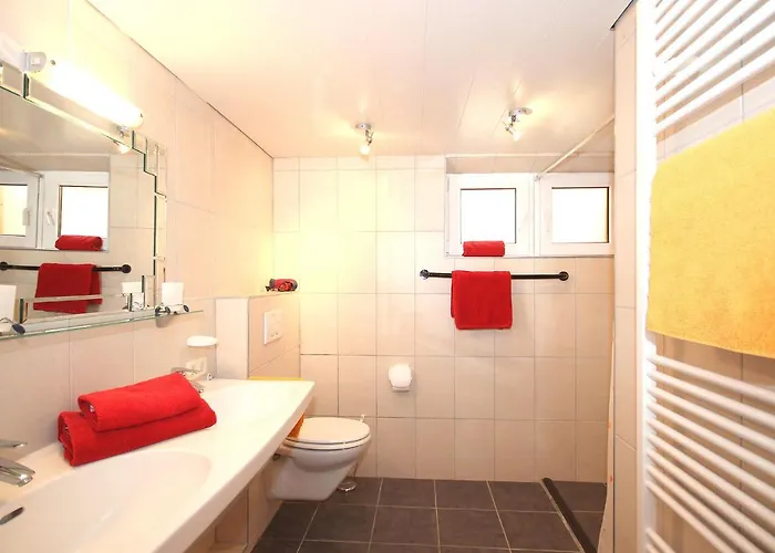 Christian By Interhome Fügen